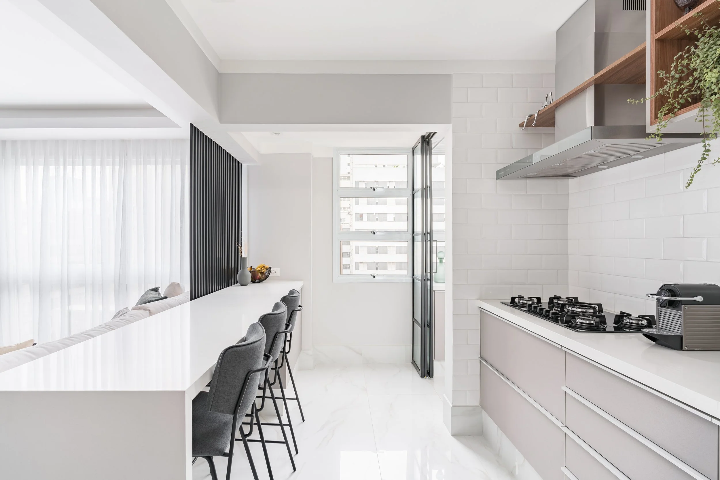 Projeto de arquitetura e interiores na Alameda Jaú, Jardins assinado pela Lima Vari Arquitetos, São Paulo (imagem 8)