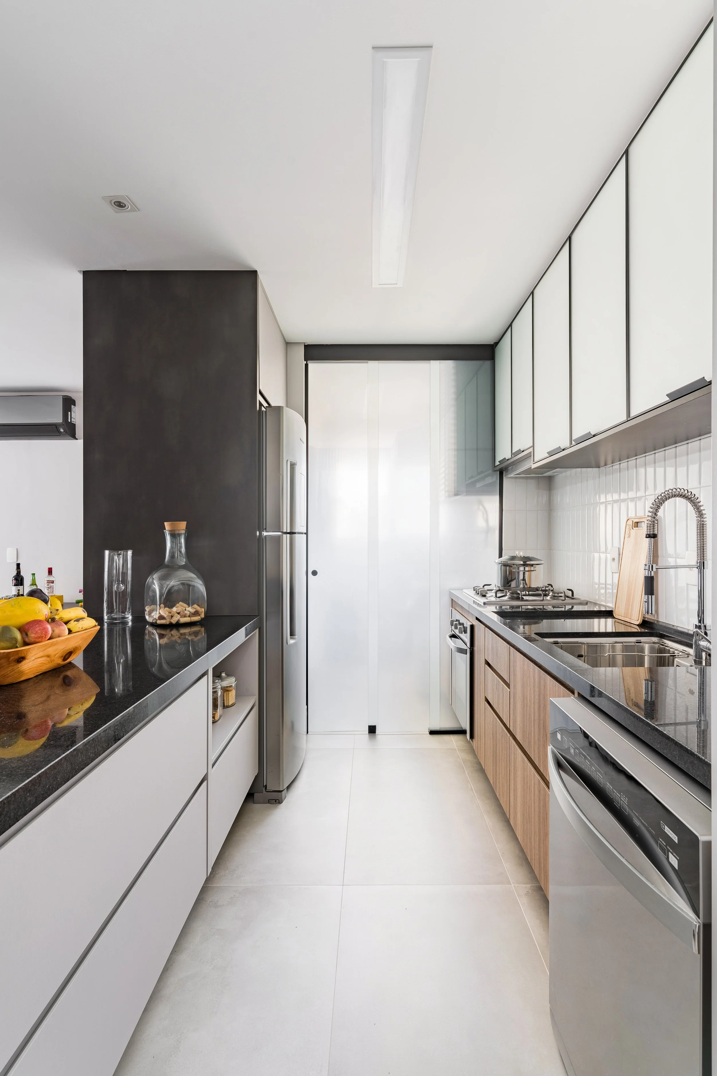 Fotografia do projeto Apartamento RM em Guarulhos — reforma e design de interiores por Lima Vari Arquitetos, São Paulo (imagem 6)