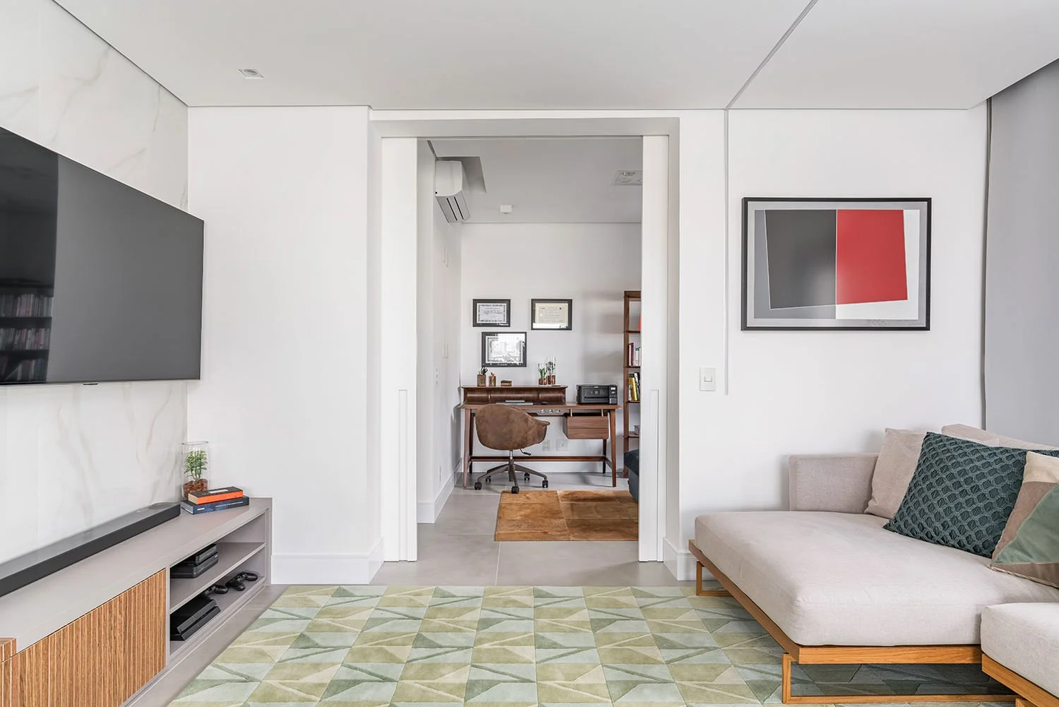 Fotografia do projeto Apartamento DB no bairro de Pinheiros — reforma e design de interiores por Lima Vari Arquitetos, São Paulo (imagem 7)