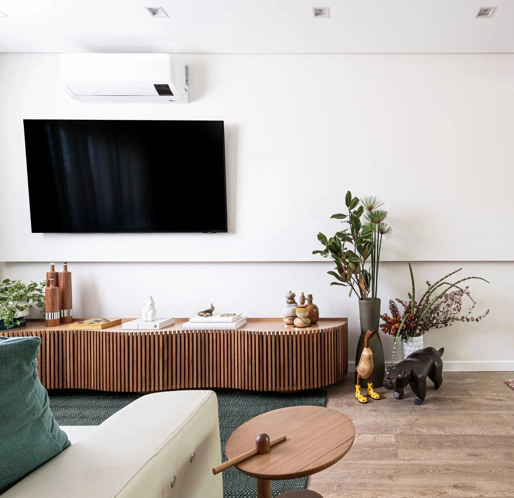 Projeto de arquitetura e interiores na Vila Saúde assinado pela Lima Vari Arquitetos, São Paulo (imagem 6)